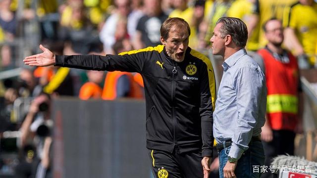 他敏锐地观 他敏锐地观