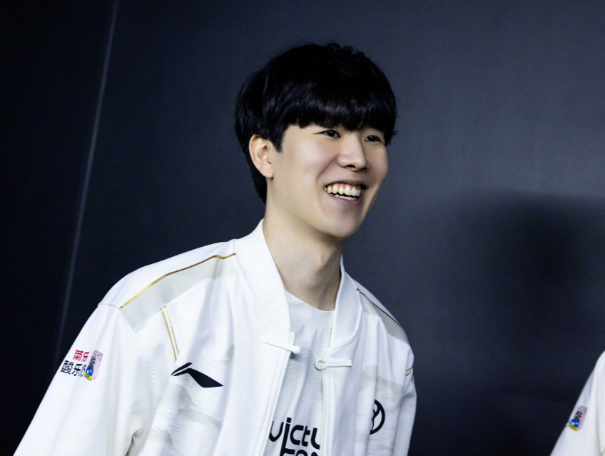 综合来看 综合来看